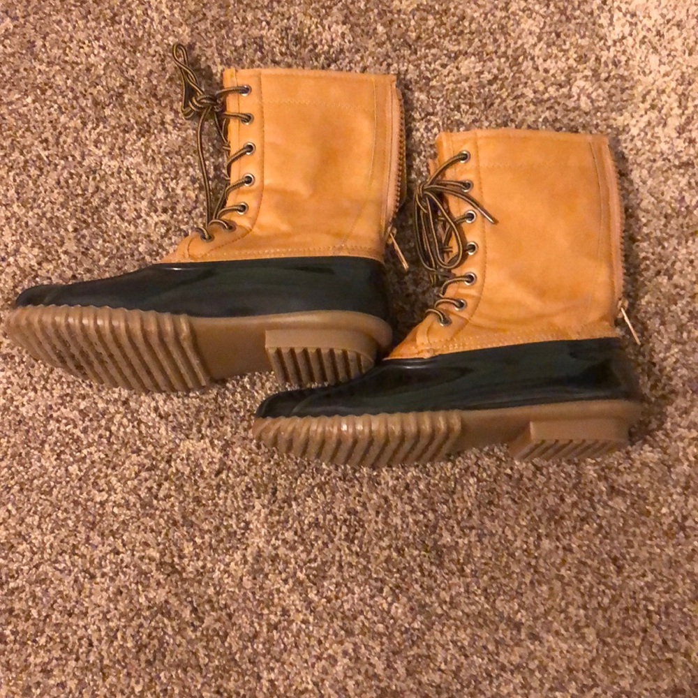 Steve Madden rain boots